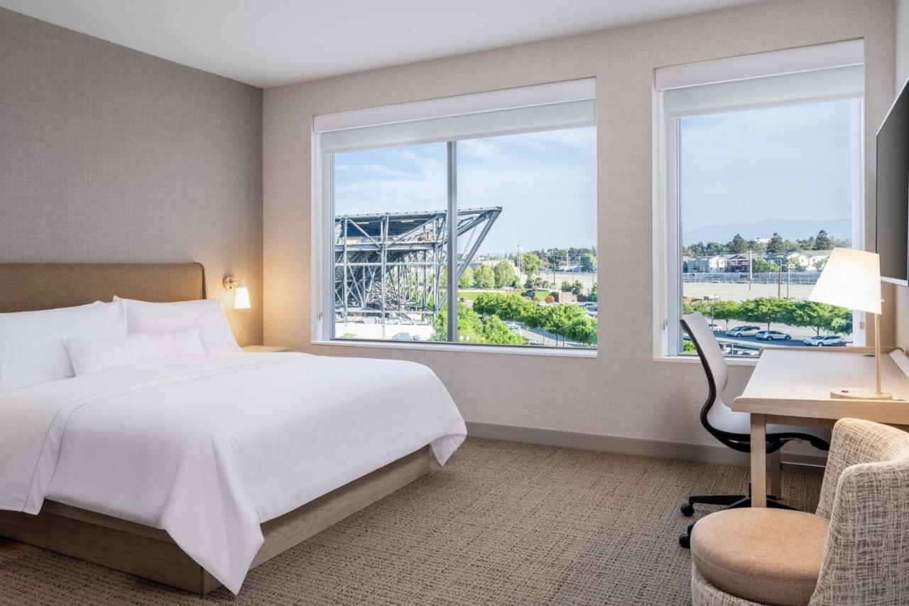 Element San Jose Airport Hotel Екстериор снимка
