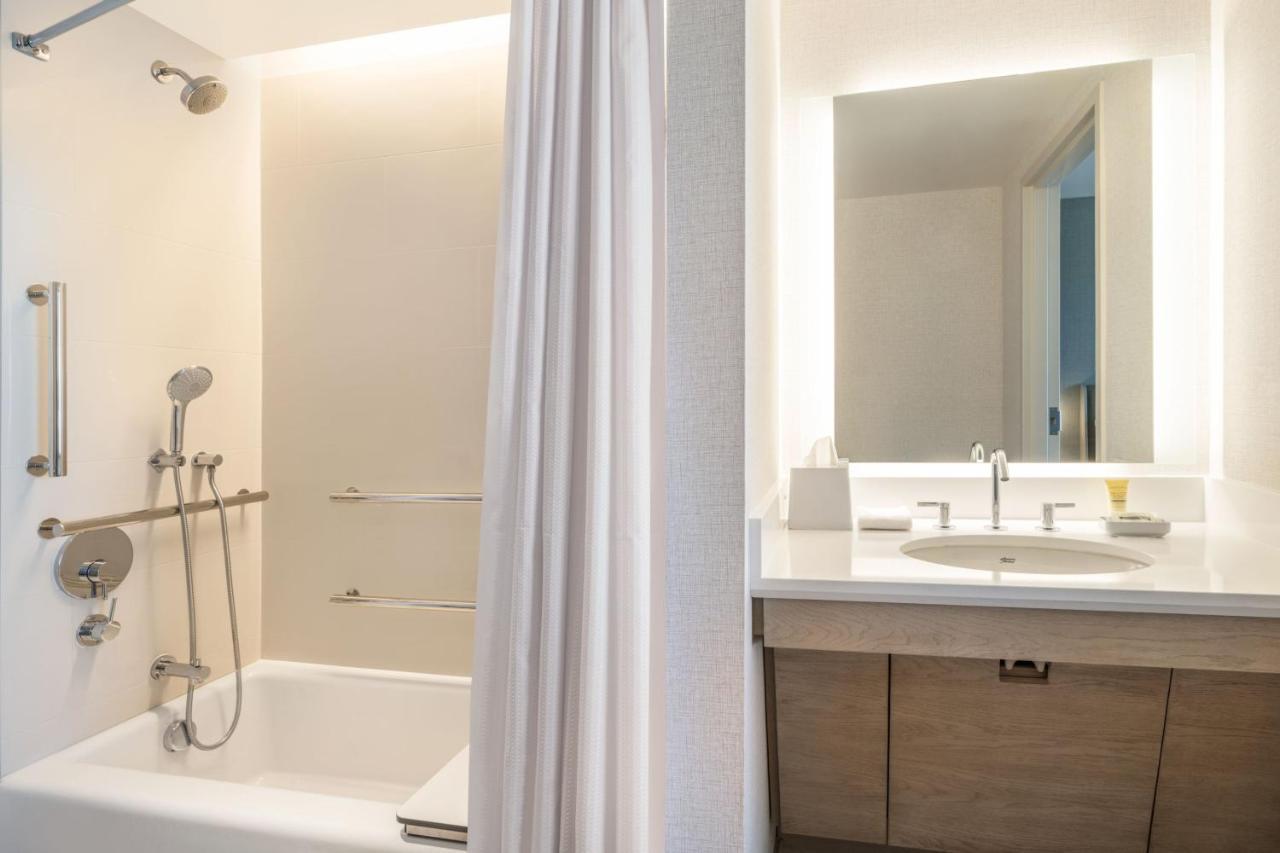 Element San Jose Airport Hotel Екстериор снимка